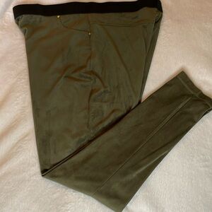 EUC Super Soft Calvin Klein Olive Green Leggings